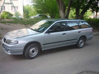 2002 Nissan Expert Photos