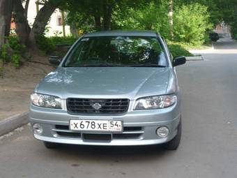 2002 Nissan Expert Photos