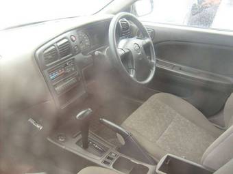 2002 Nissan Expert Pictures