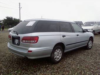 2002 Nissan Expert Photos