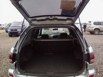 2002 Nissan Expert Pictures