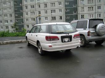 2002 Nissan Expert Pictures