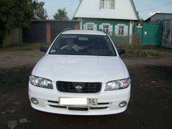 2002 Nissan Expert Pictures