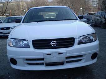 2003 Nissan Expert Pictures