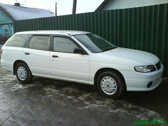 2003 Nissan Expert Pictures