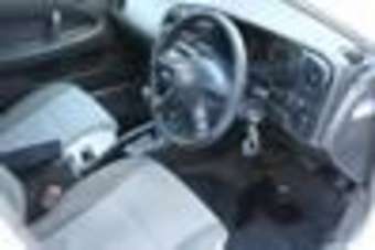 2003 Nissan Expert Pictures