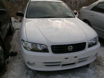2003 Nissan Expert Pictures