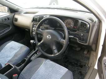 2003 Nissan Expert Pictures