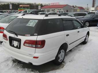 2003 Nissan Expert Photos