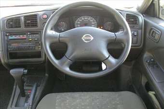 2003 Nissan Expert Pictures