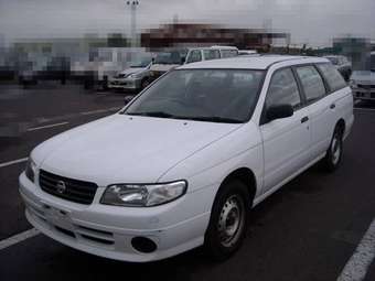 2003 Nissan Expert Pictures