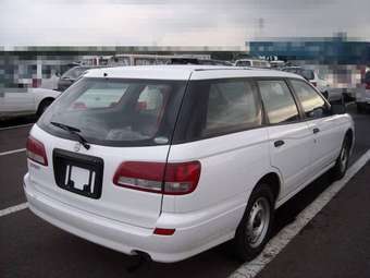 2003 Nissan Expert Photos