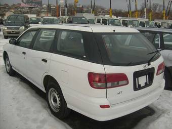 2003 Nissan Expert Pictures