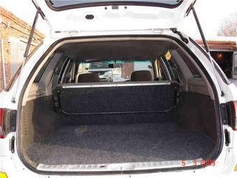 2003 Nissan Expert Pictures