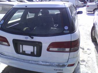 2003 Nissan Expert Pictures