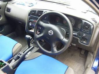 2003 Nissan Expert Pictures