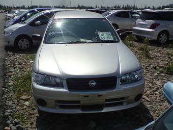 2003 Nissan Expert Pictures