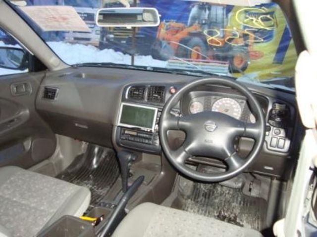 2004 Nissan Expert