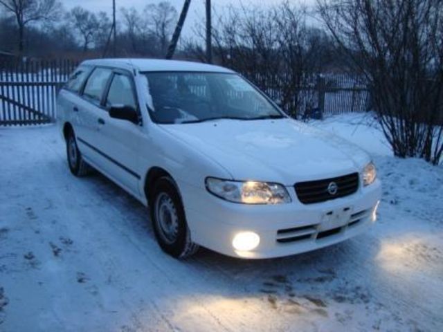 2004 Nissan Expert