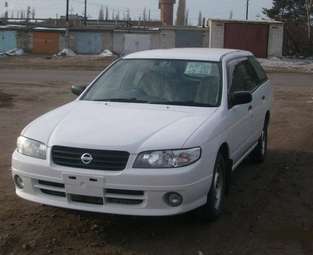 2004 Nissan Expert Photos