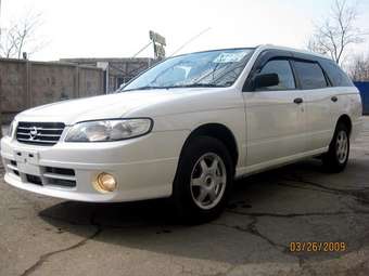 2004 Nissan Expert Photos