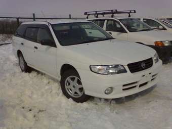 2004 Nissan Expert Pictures