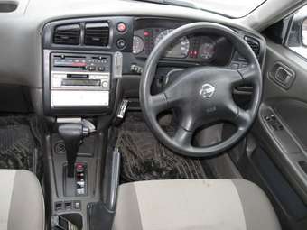 2005 Nissan Expert Photos