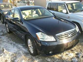 2004 Nissan Fuga Pictures