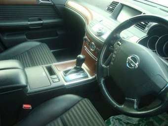 2004 Nissan Fuga Pictures