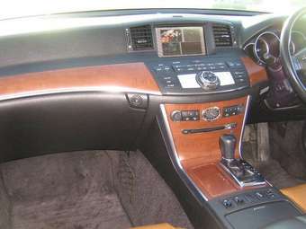 2004 Nissan Fuga Pictures