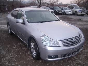 2004 Nissan Fuga Photos