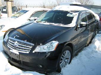 2004 Nissan Fuga Pictures