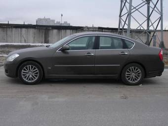 2004 Nissan Fuga Photos