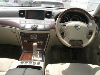 2004 Nissan Fuga Pics