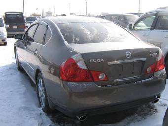 2004 Nissan Fuga Images