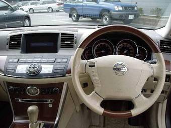 2004 Nissan Fuga Pictures