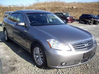 2004 Nissan Fuga Photos