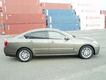 2005 Nissan Fuga Photos
