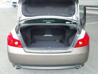 2005 Nissan Fuga Images