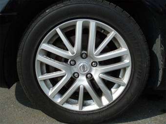 2005 Nissan Fuga Images