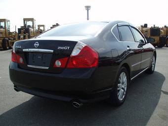 2005 Nissan Fuga Photos