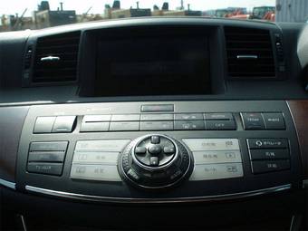 2005 Nissan Fuga Images