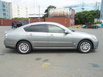 2005 Nissan Fuga Images