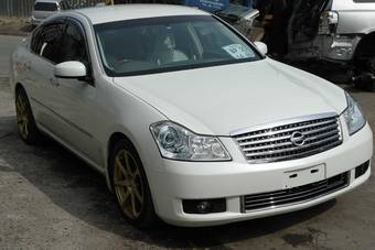 2005 Nissan Fuga Images
