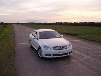 2005 Nissan Fuga Photos