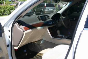 2005 Nissan Fuga Photos