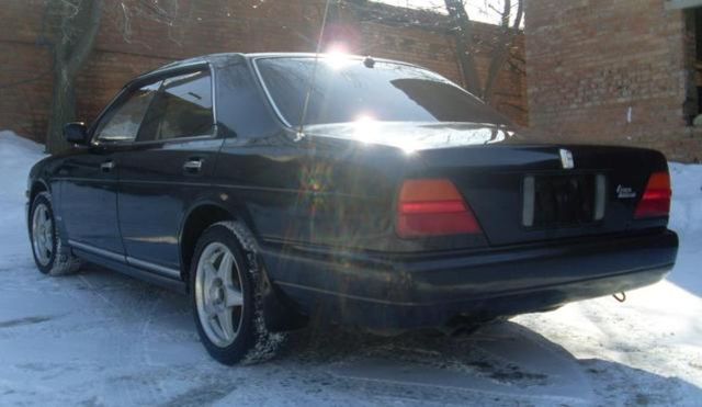 1995 Nissan Gloria