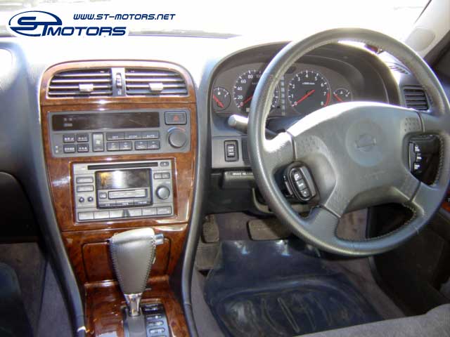 1997 Nissan Gloria Photos