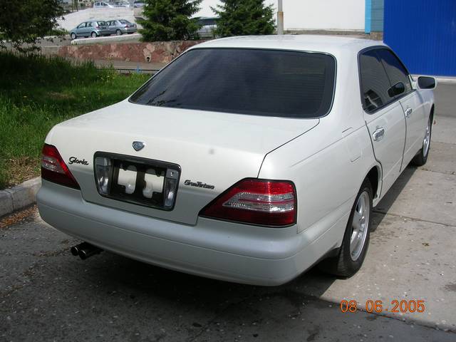 1998 Nissan Gloria