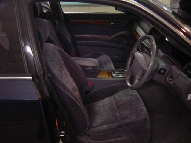 1999 Nissan Gloria